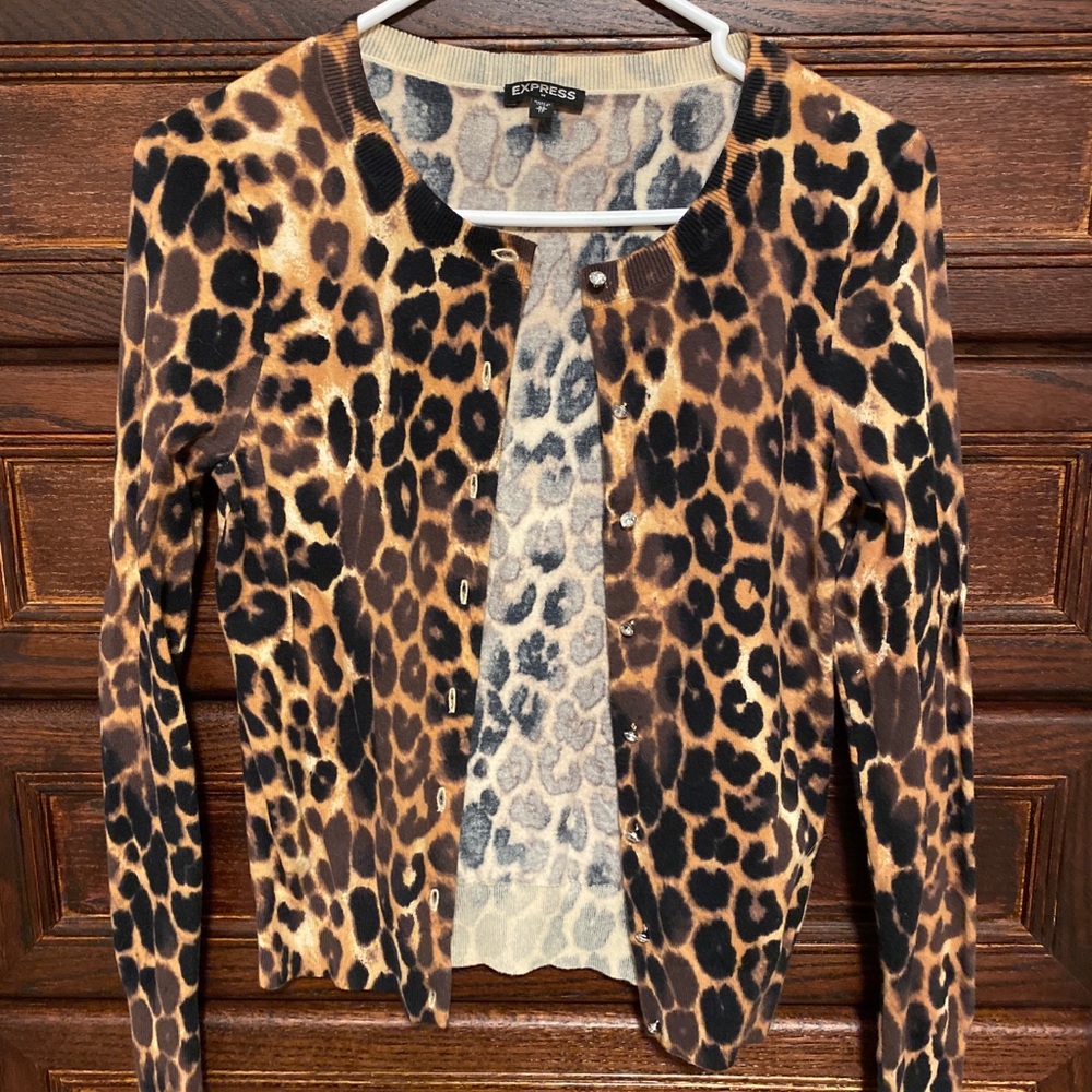 Like new Express leopard cardigan 🐆